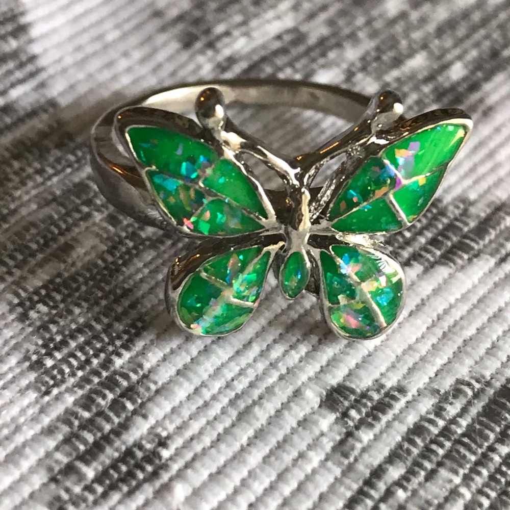 🦋Butterfly Women’s Ring - Picture 2 of 4